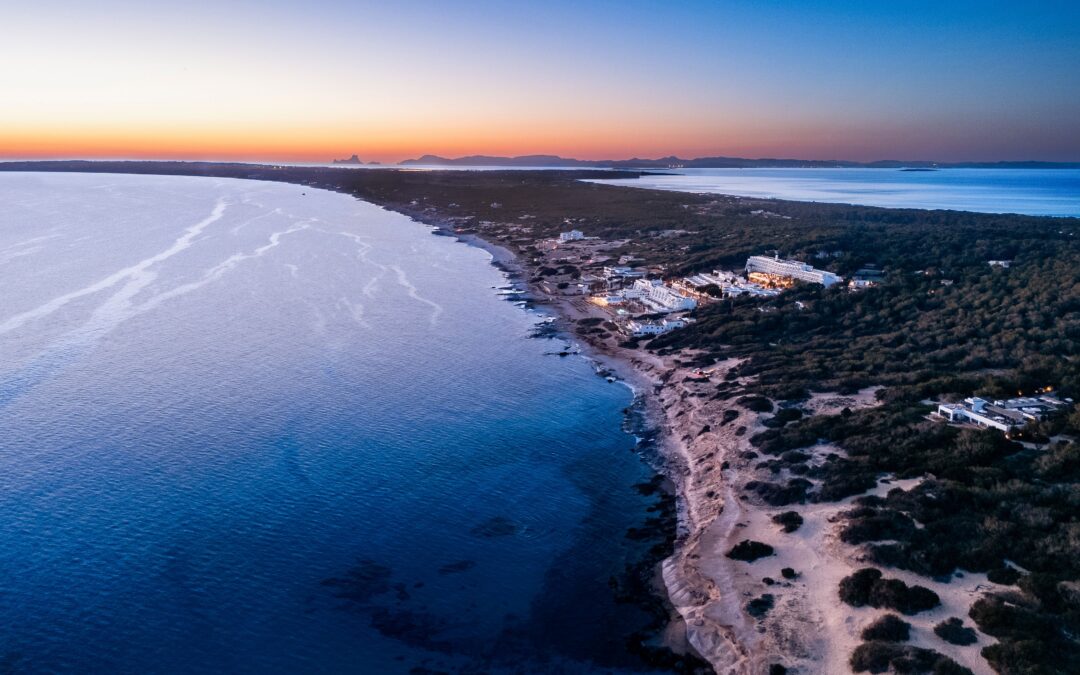 Karibik-Flair auf Formentera: RIU eröffnet erstes Palace Hotel der Balearen